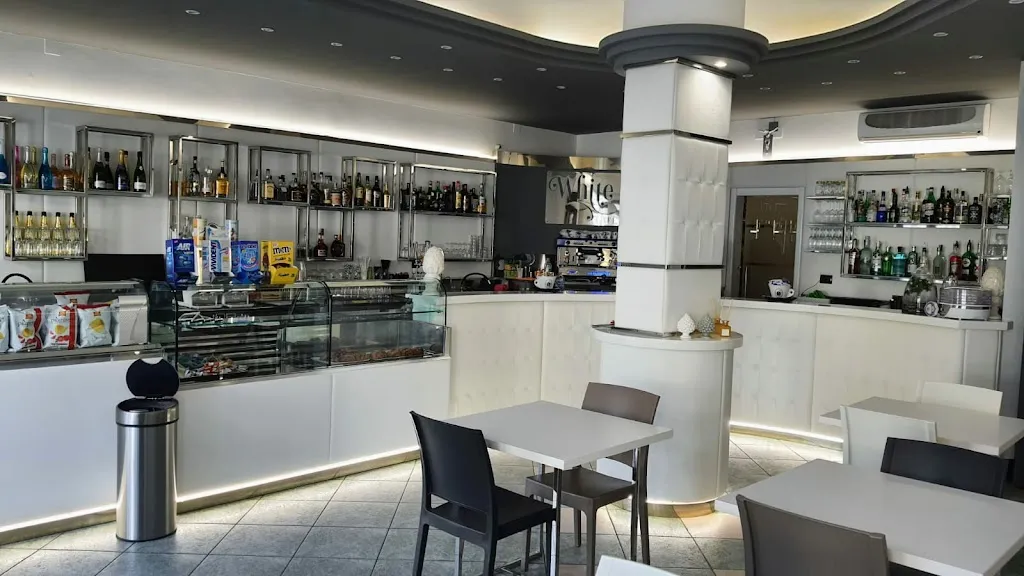 White Cafè_Sammichele di Bari_slider_image_1