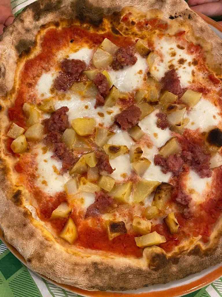 Gabriele_Le Pizzecate_San Cesario di Lecce_review