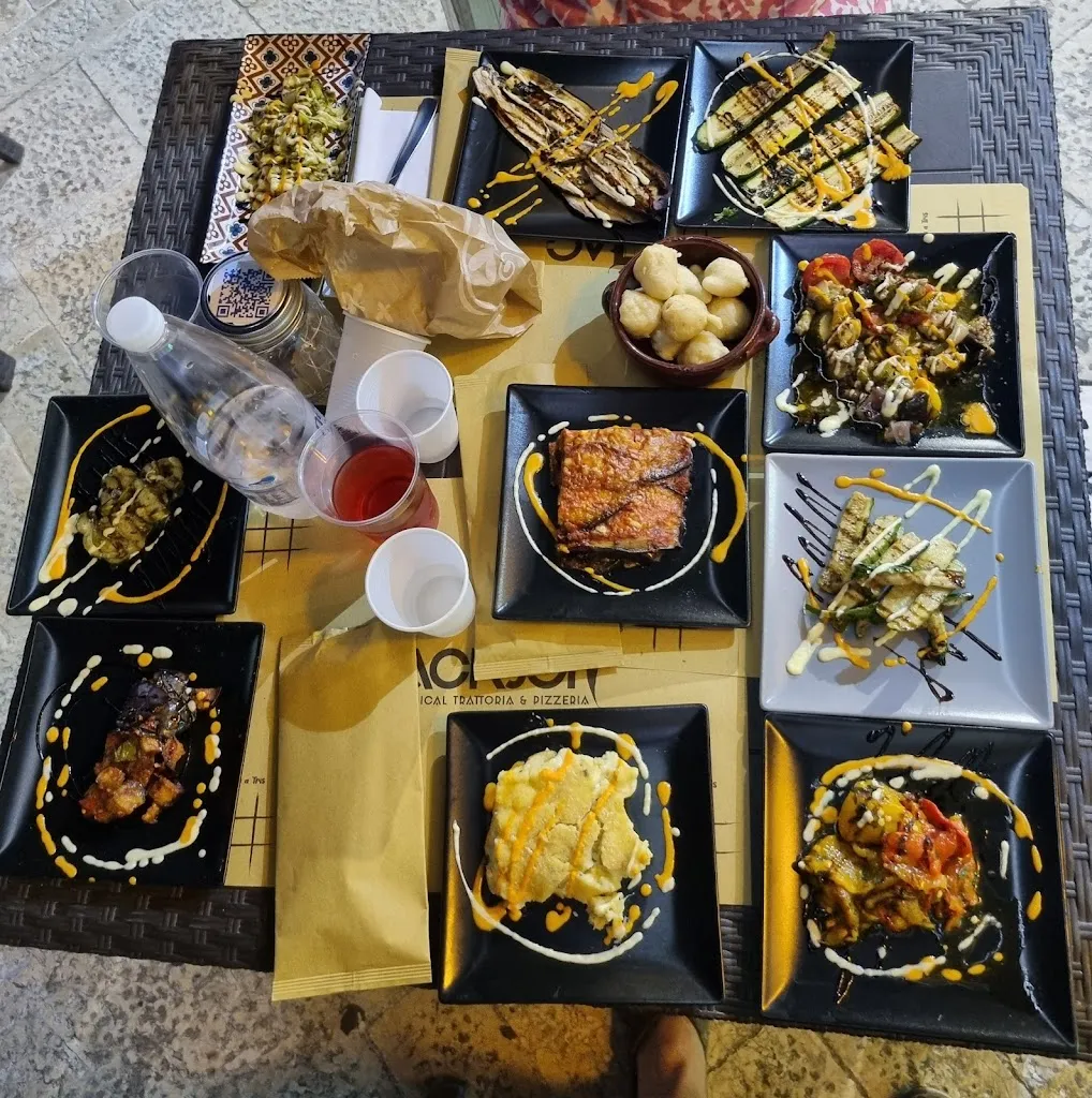 Gábor Váczy_Jackson A-typical trattoria and pizzeria_San Cesario di Lecce_review