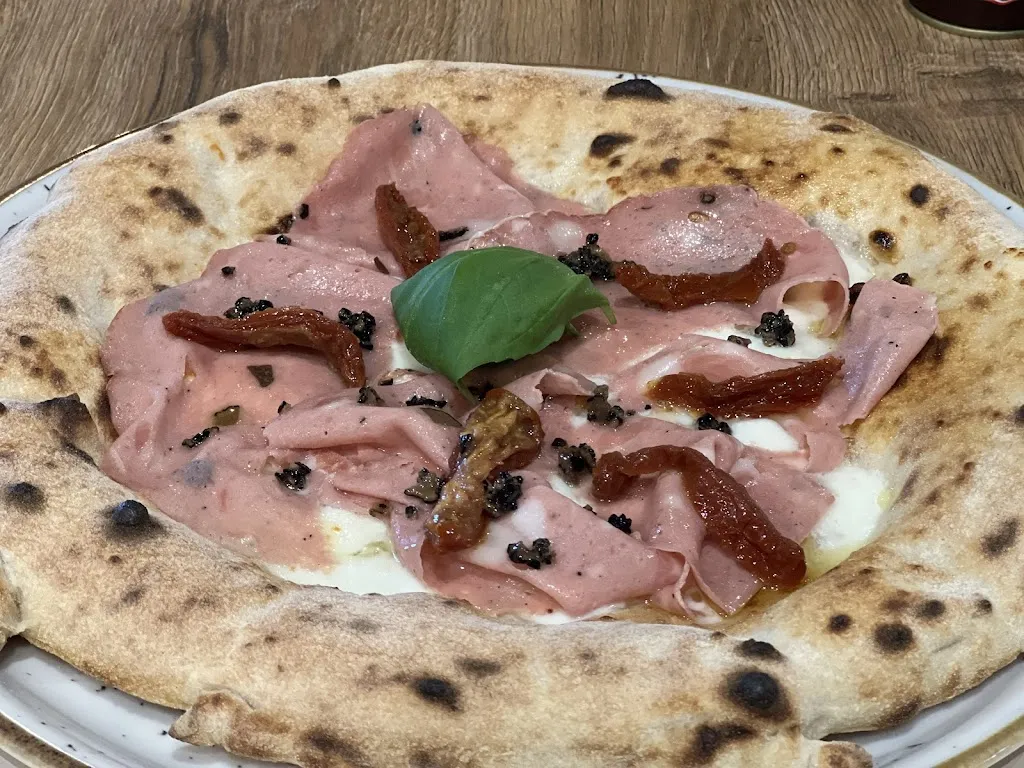 Irmi Baumhöver_LOSCA_San Donaci_review