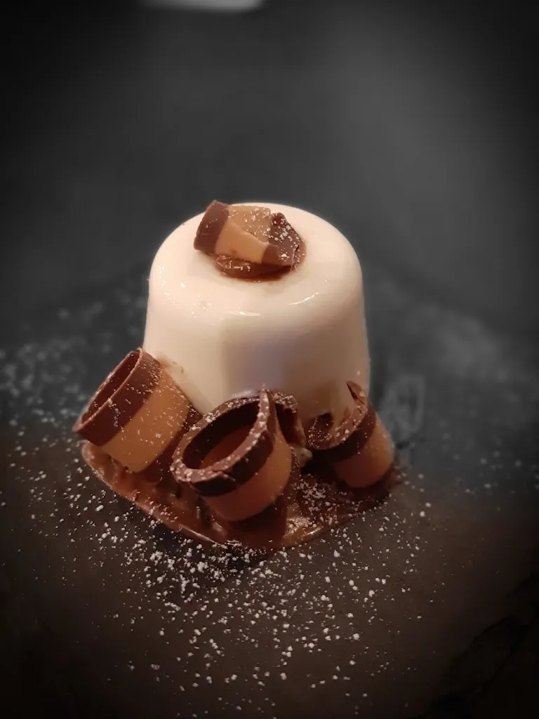 Industrial Osteria_Cepagatti_slider_image_3