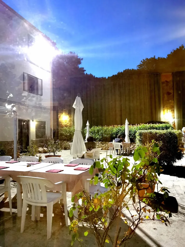 Luigi Gravina_Edera_San Marco in Lamis_review