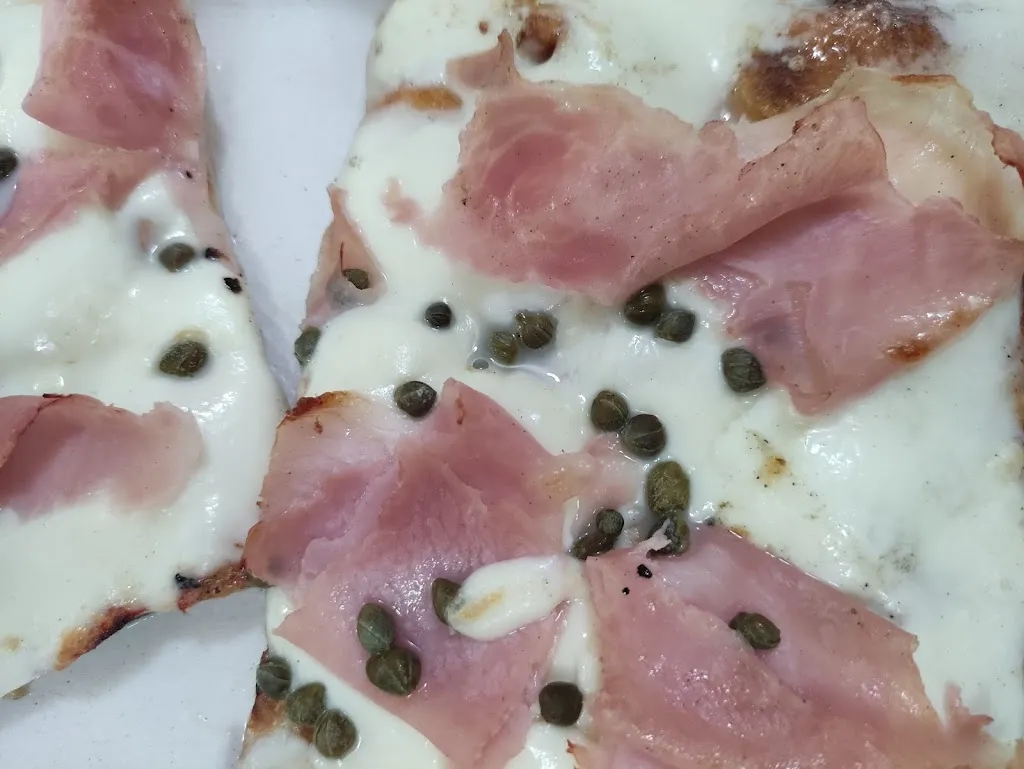 Pizzeria Il Centro La Stella del sud_San Marco in Lamis_slider_image_2