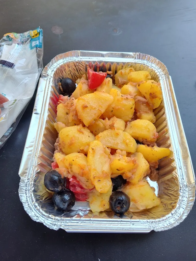 Lo Sgranocchio Pizzeria Rosticceria restaurant in San Marzano di San Giuseppe