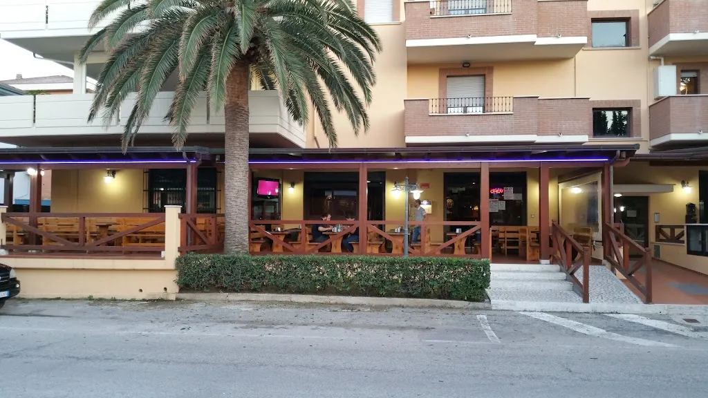 Alpen Rose restaurant in Alba Adriatica