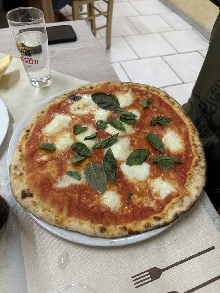 Pizzeria Fratelli Buccolieri_San Pancrazio Salentino_slider_image_2