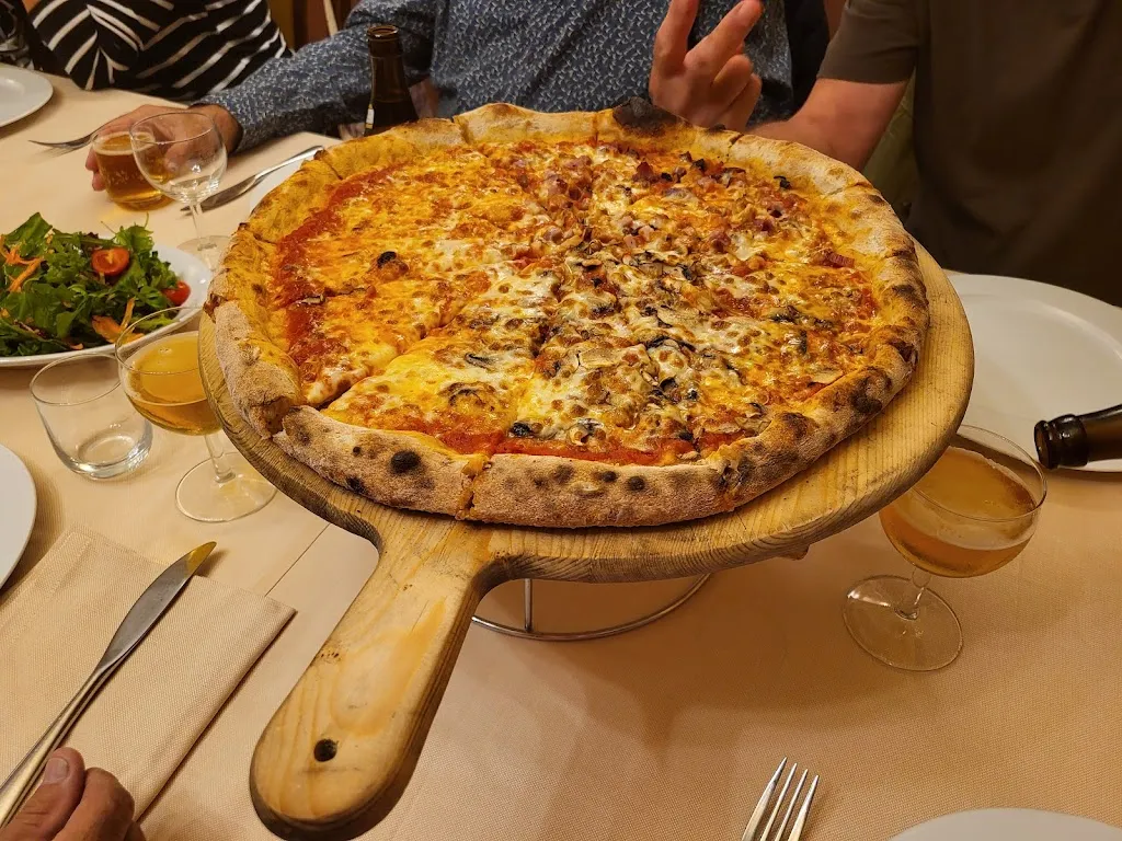 Paul Barnett_Ristorante Pizzeria La Fontana_Cepagatti_review