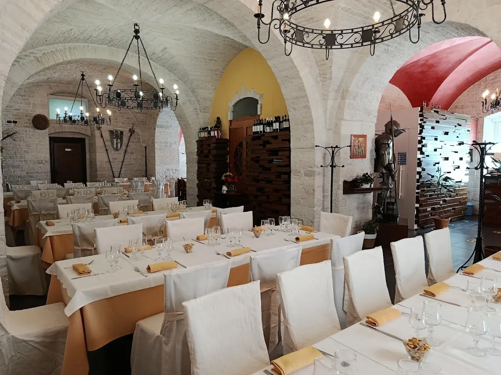 Casale Dei Cavalieri restaurant in Ruvo di Puglia
