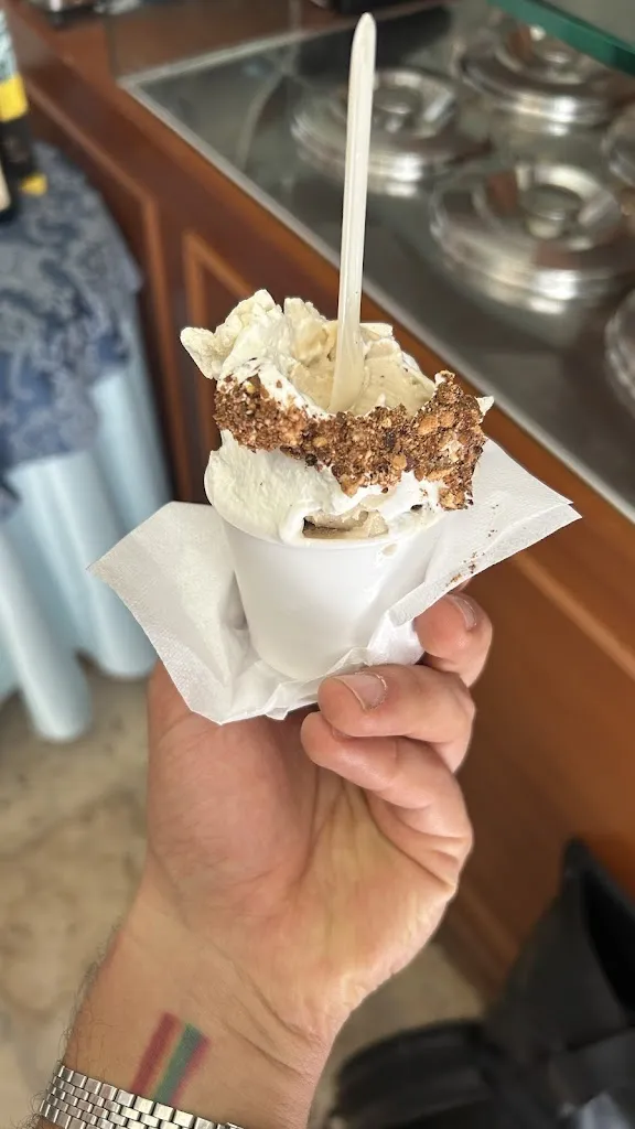 Fatih Gözenç_Mokambo Artisan Ice Cream Shop_Ruvo di Puglia_review