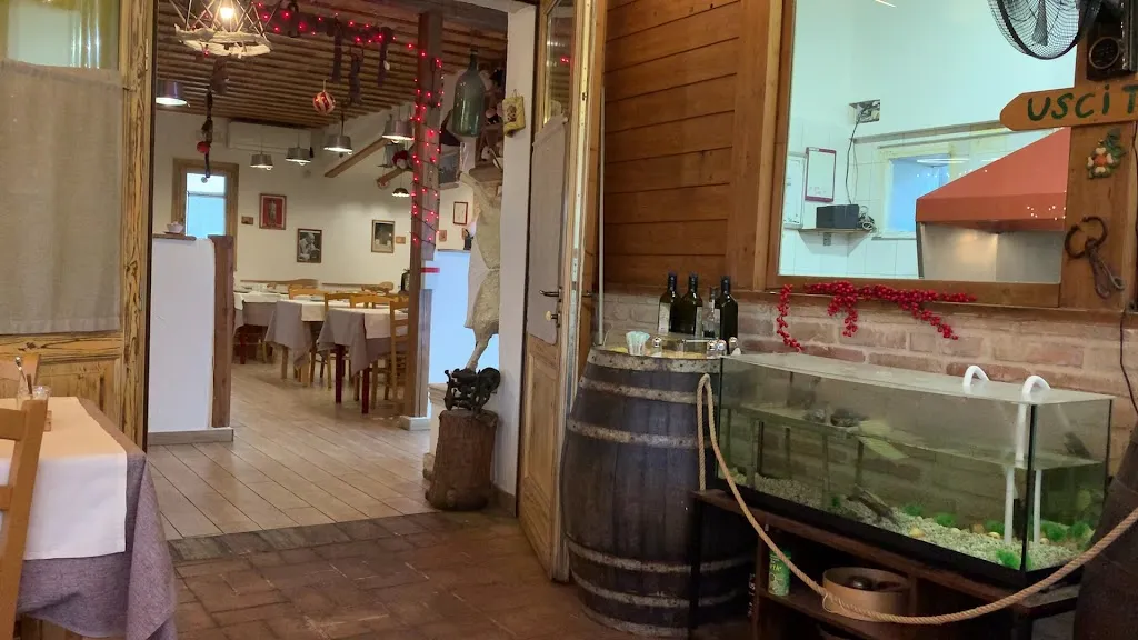 Ristorante La Cantina_Cepagatti_slider_image_2