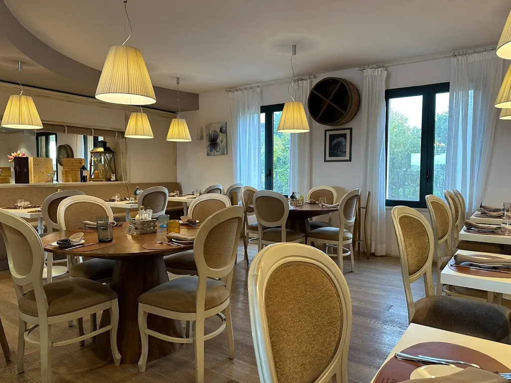 Ristorante Vineria Sale e Pepe_San Giovanni Rotondo_slider_image_1