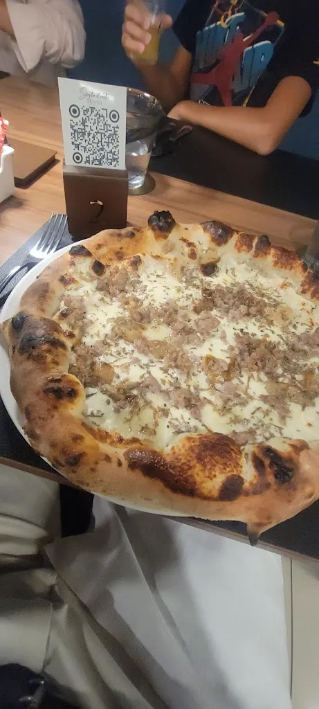 Matthew Zellers_Regina Margherita_San Giovanni Rotondo_review