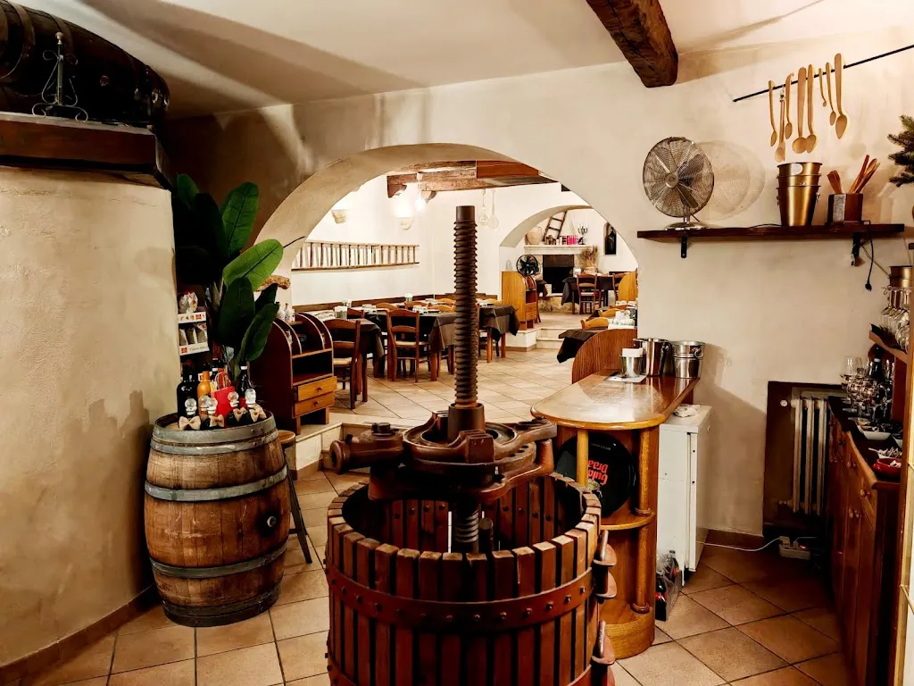 Taverna dei Pirgiani restaurant in San Giovanni Rotondo