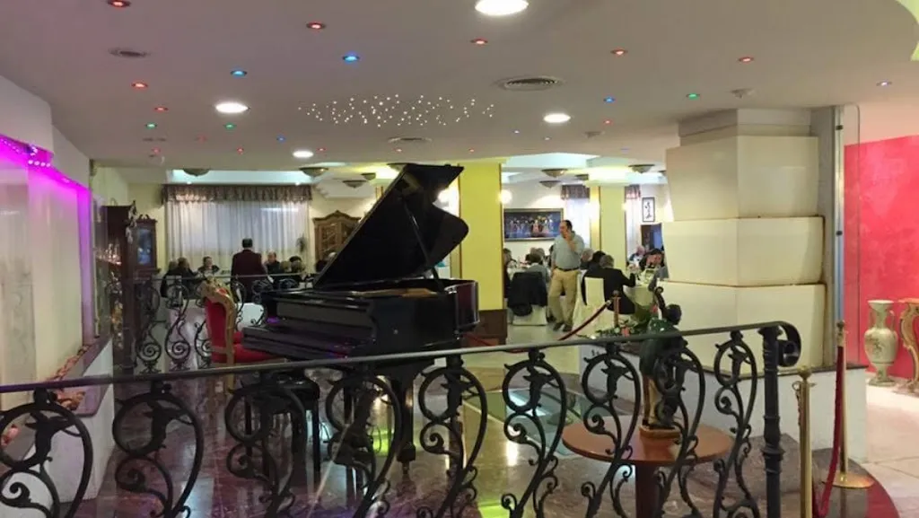 Ristorante Agli Amici_Cepagatti_slider_image_1