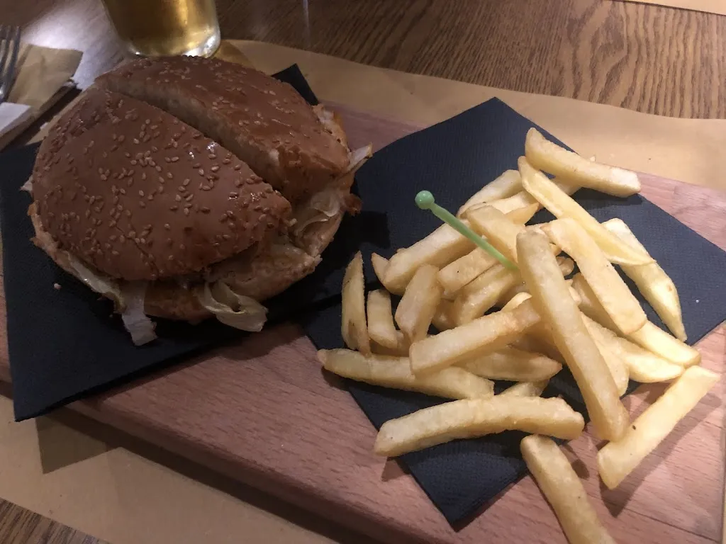 Noemi S. _Pub Braceria Wanted_San Giovanni Rotondo_review