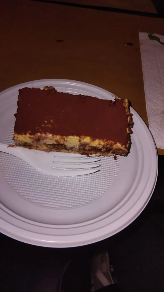 Kizzy Mcdonaghb_Trem Salumeria Alcolica_San Giovanni Rotondo_review