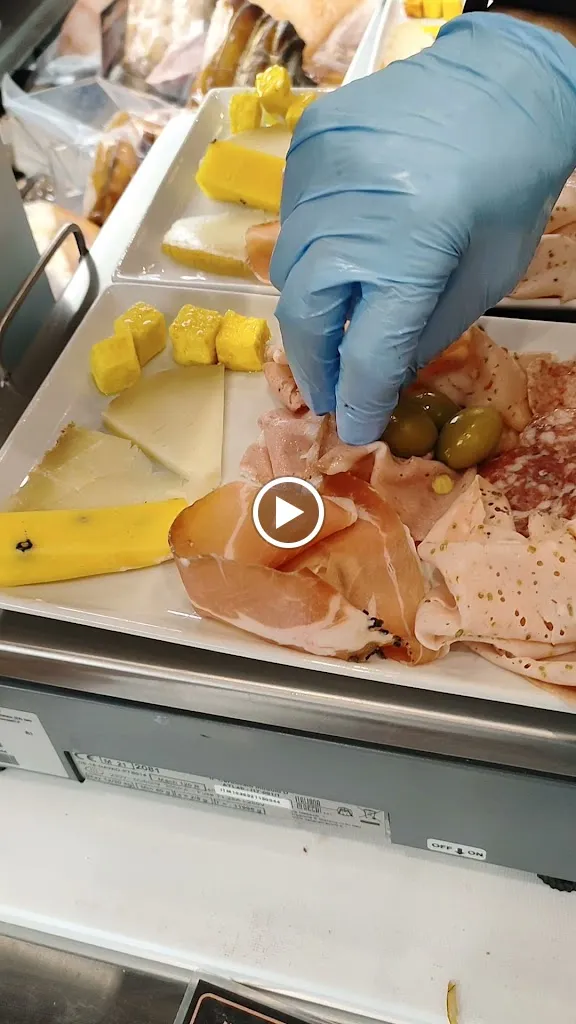 Trem Salumeria Alcolica_San Giovanni Rotondo_slider_image_2