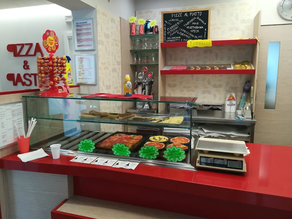 Pasta pizza caffe' 'La Sfoglia d'Oro' restaurant in Cepagatti