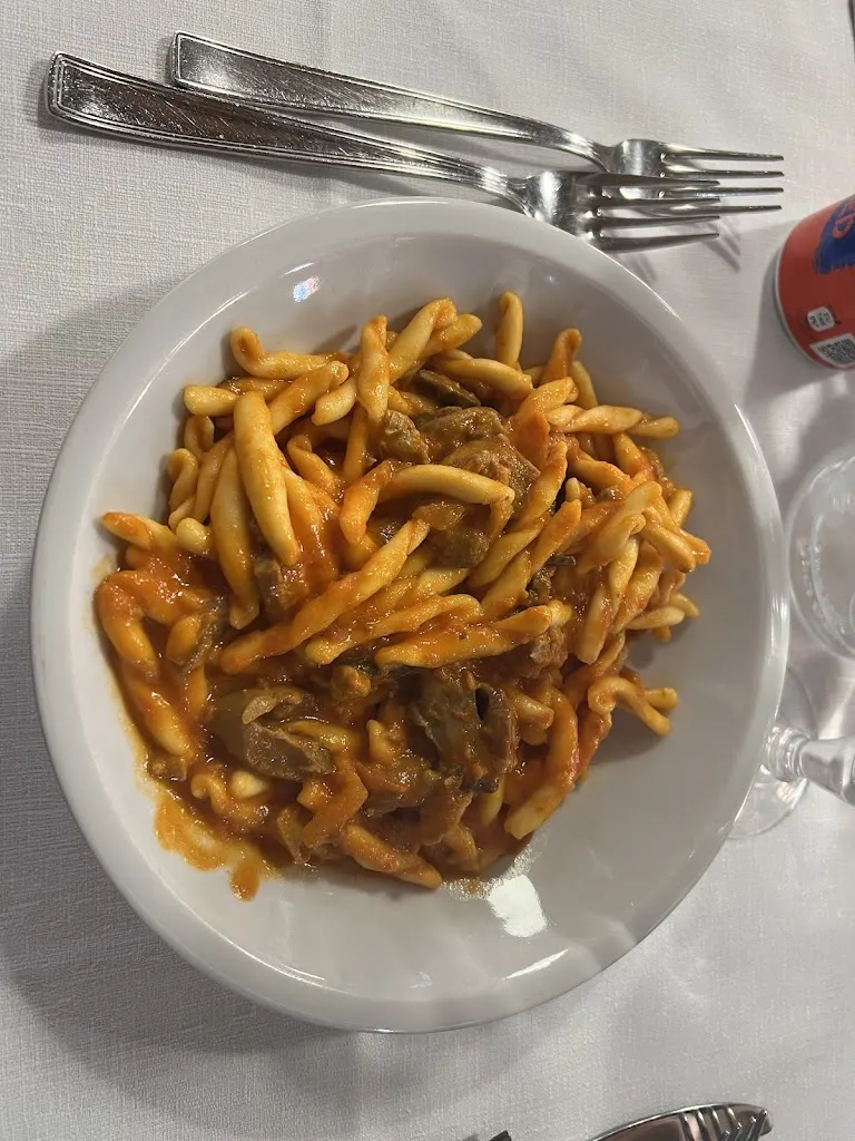 Giovanni Noto_Il Passante_San Giovanni Rotondo_review