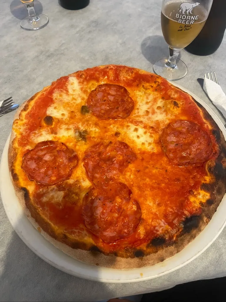 Dominik Kardos_Piccadilly_Sannicandro di Bari_review