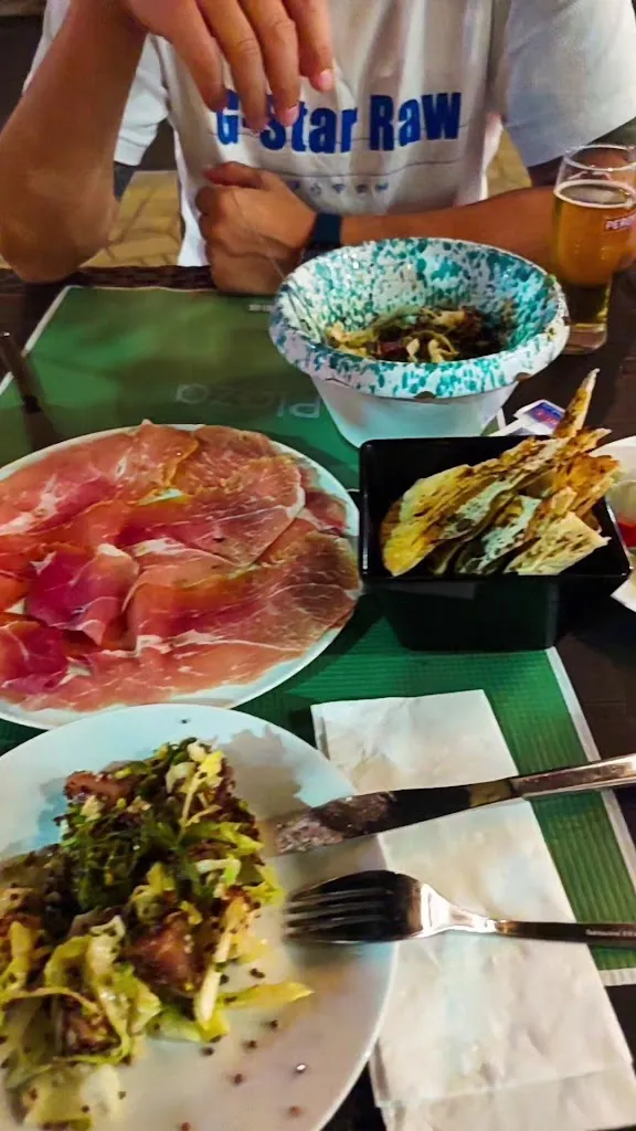 Silvia Ivanova_Plaza_Sannicandro di Bari_review