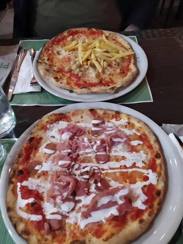 Plaza_Sannicandro di Bari_slider_image_1