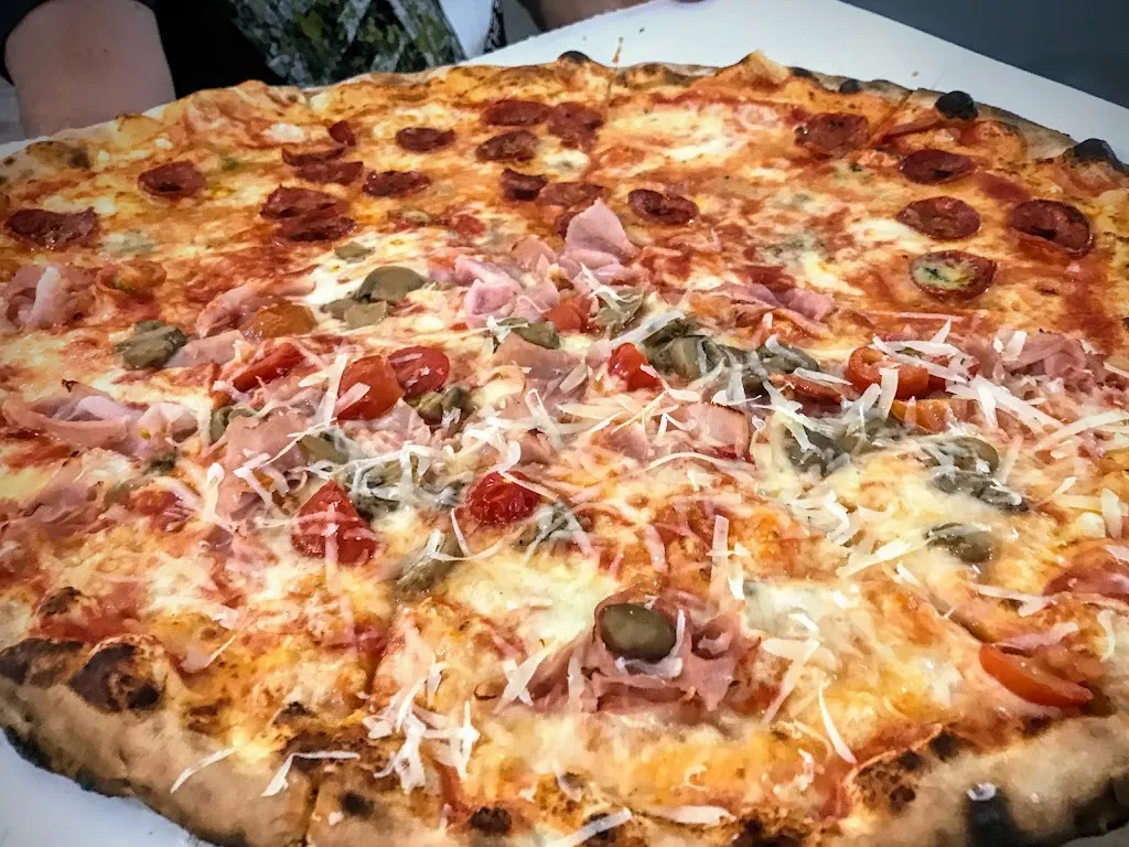 Pizzeria The King Bari_Sannicandro di Bari_slider_image_3