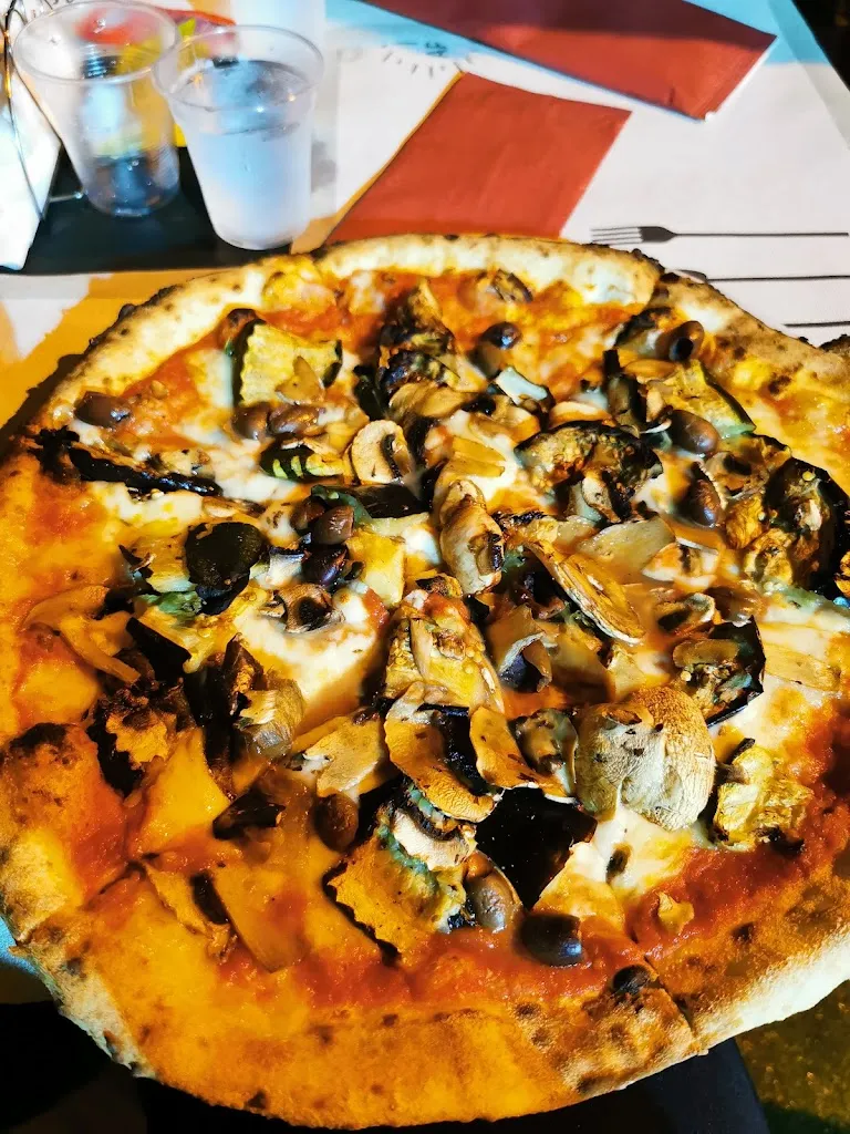 Nirmal Singh_Pizzeria rosticceria pucceria da Capone_San Vito dei Normanni_review