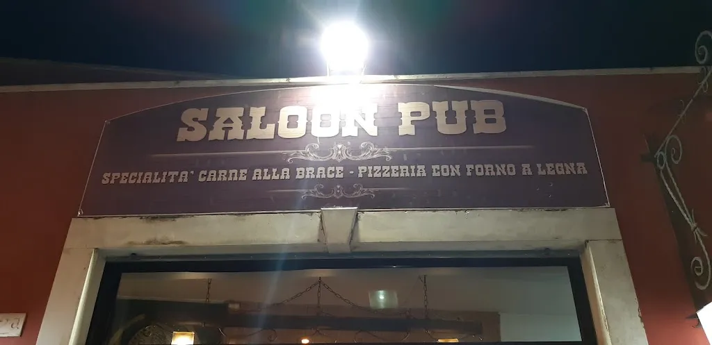 Saloon pub restaurant in San Vito dei Normanni