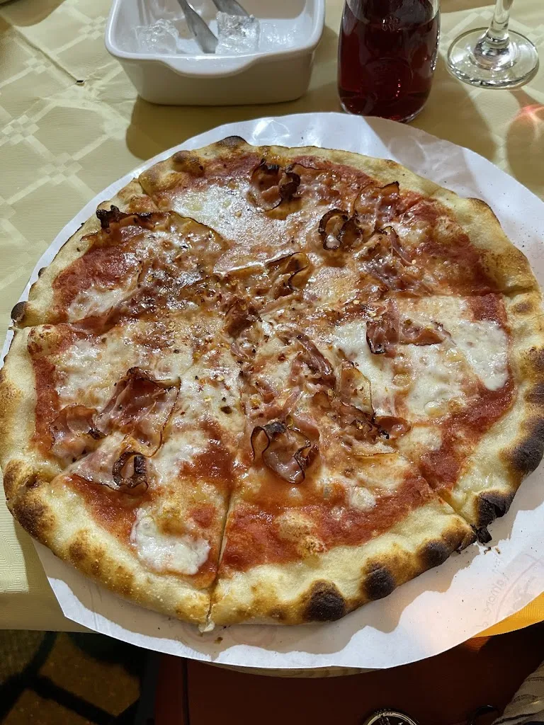 Brenda Bastos_Pizzeria da Tommy_San Vito dei Normanni_review