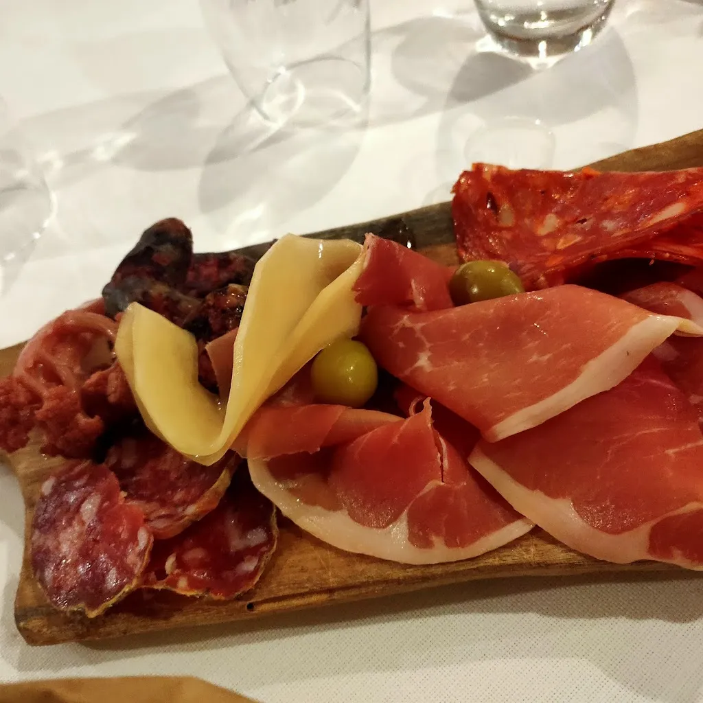 Ristorante Regina D'Abruzzo_Cepagatti_slider_image_3