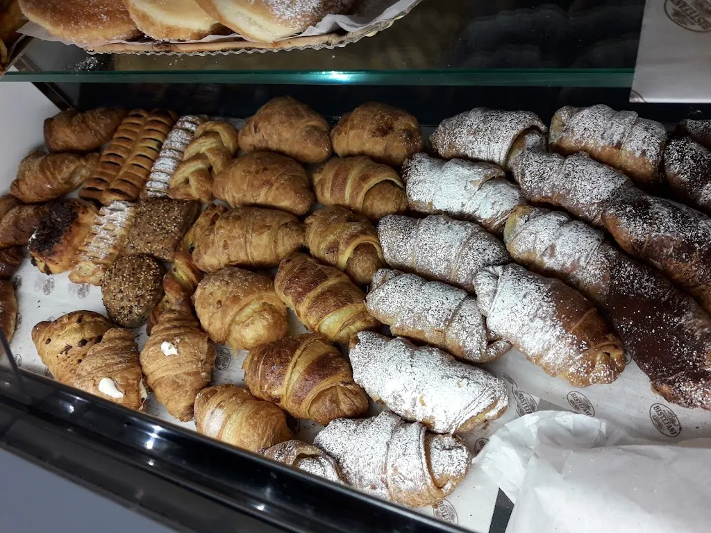 Donatella Di Giuseppe_Why not caffetterIa & more_San Vito dei Normanni_review