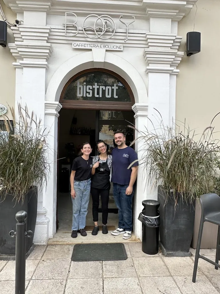 Robyn Walker_Boo! Caffetteria e Bollicine_San Vito dei Normanni_review