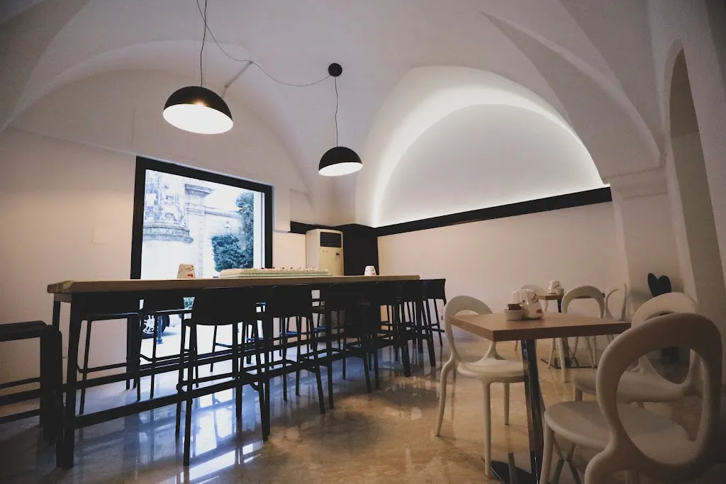 Boo! Caffetteria e Bollicine restaurant in San Vito dei Normanni