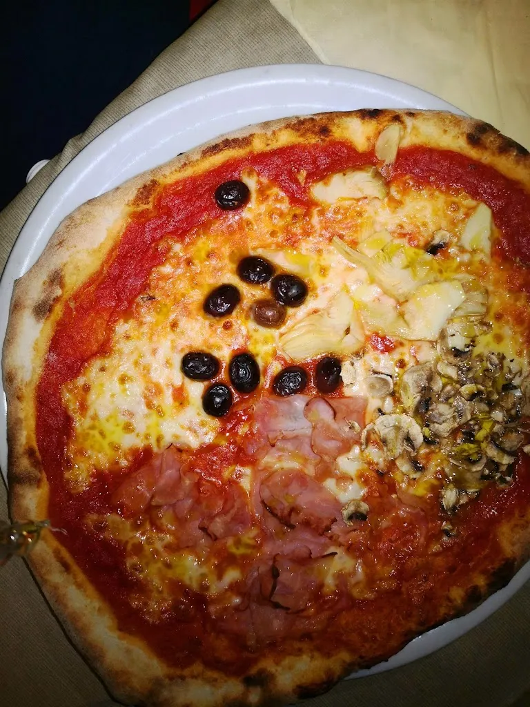 Pizzeria Ristorante Broadway da Raffaele_San Vito dei Normanni_slider_image_2