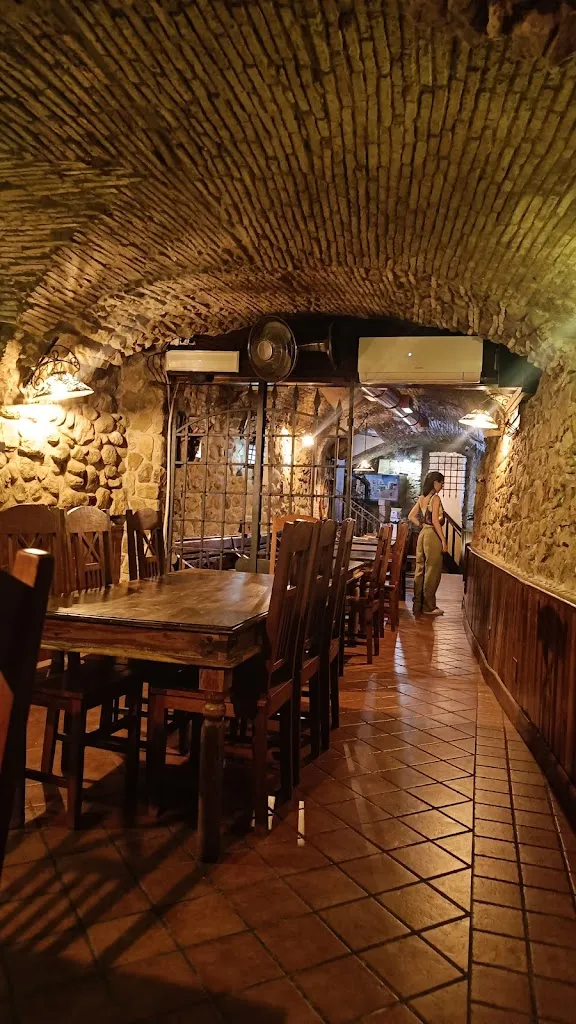 Raul Mattia_Diversamente Pub by Arco Pronti_Sant'Agata di Puglia_recensione