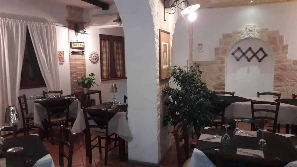 Osteria San Martino restaurant in Cerratina