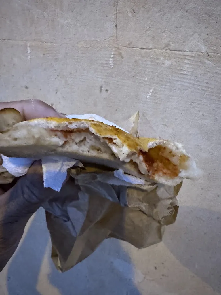 Pasquale Salierno_Angelo Azzurro_Scorrano_review