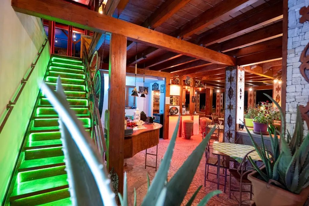 Elios Trattoria_Scorrano_slider_image_1