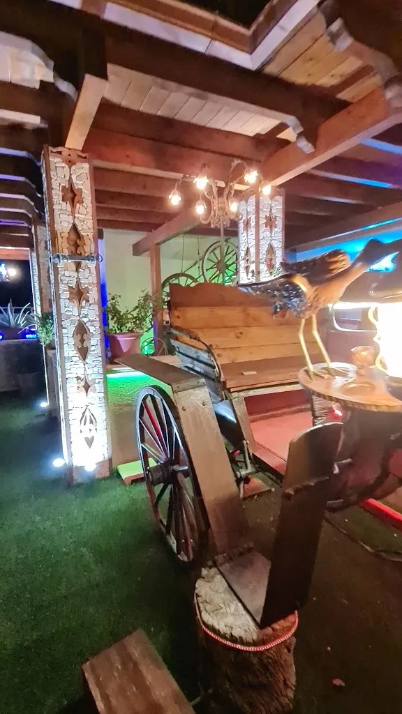 Elios Trattoria_Scorrano_slider_image_2