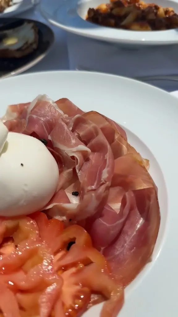 Vincent Veilleux_Merlibeach_Alba Adriatica_review