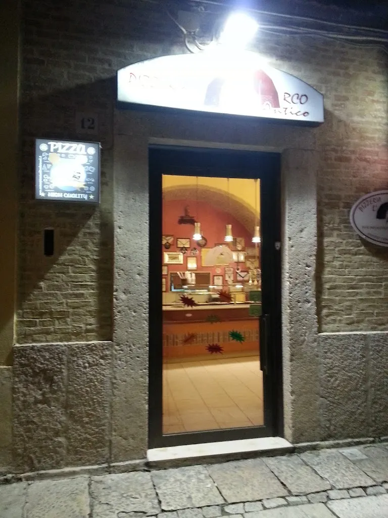 L' Arco Antico restaurant in San Severo