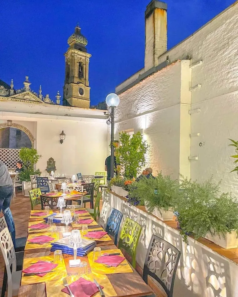 Pizzeria Mediterraneo / Hemingway Cafè restaurant in San Severo