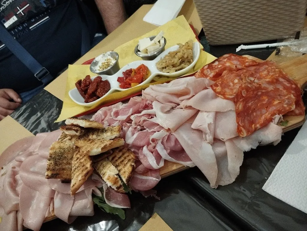 Barbara Zizzo_Dal Seguace_San Severo_review