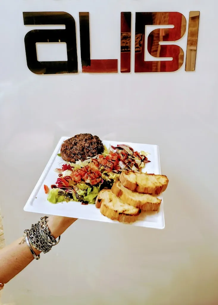 ALIBI risto-pub_San Severo_slider_image_3