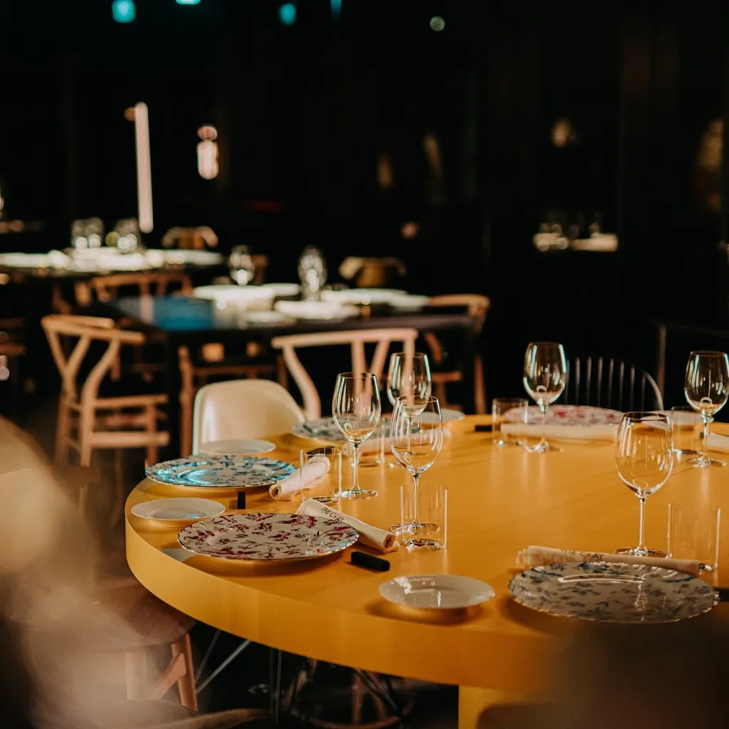 The Coat Club restaurant in Cerratina