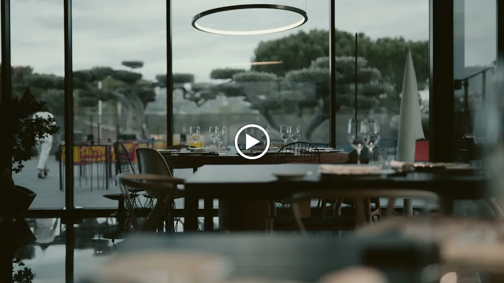 The Coat Club_Cerratina_slider_image_2