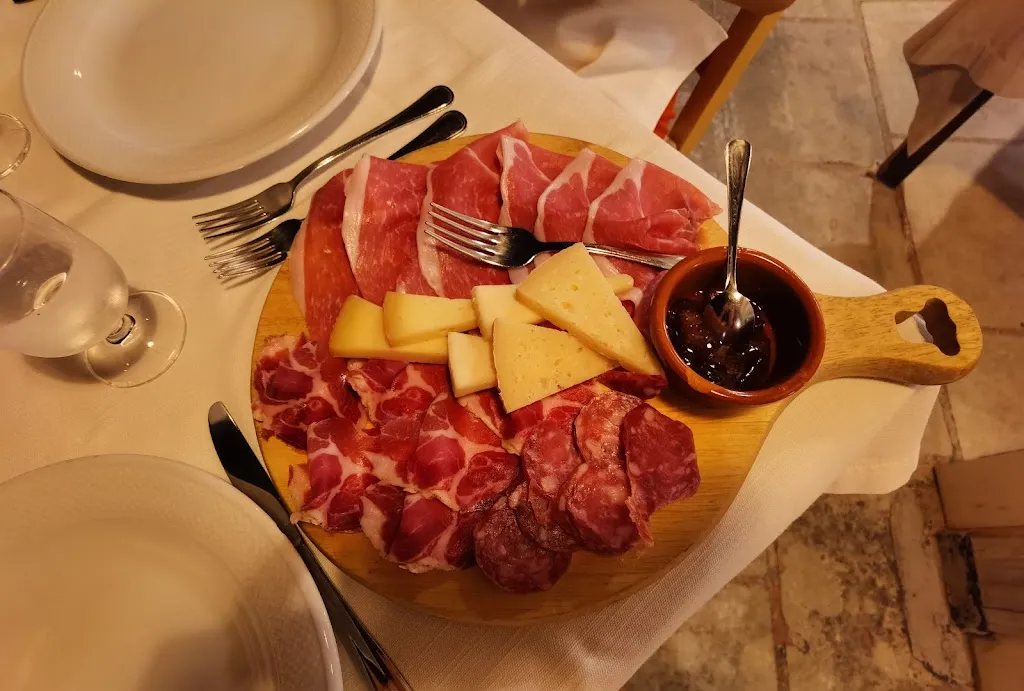 Tamara Grbac_Da Coppuledda_Specchia_review