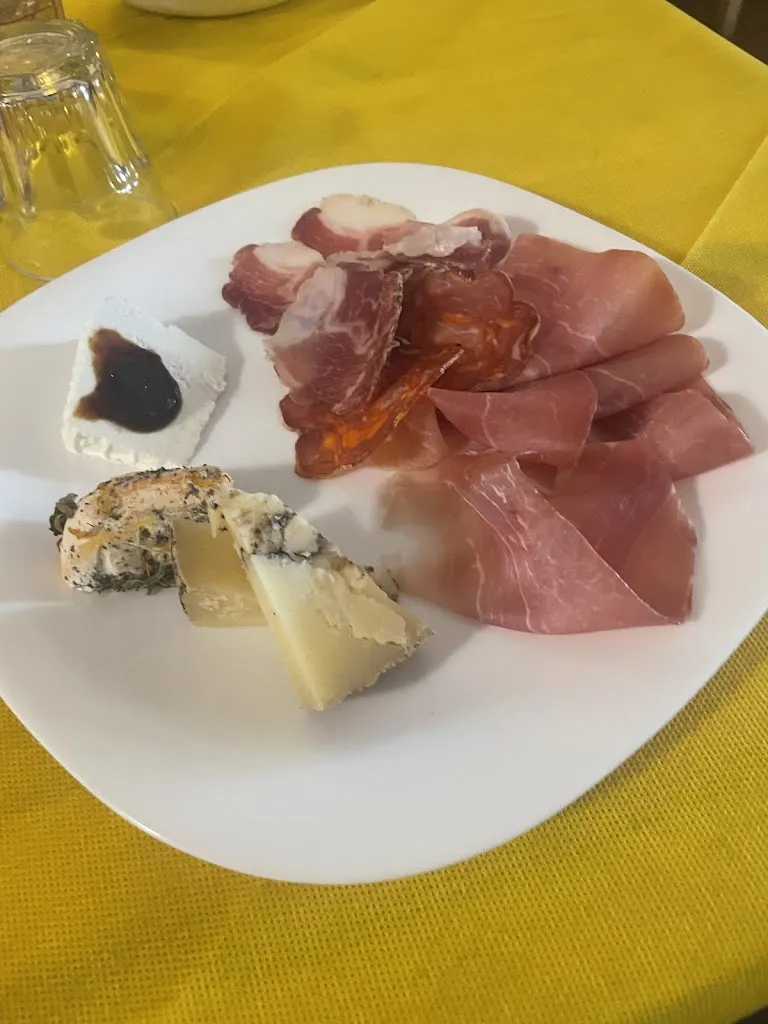 BIFANI Pelletterie_Antica Osteria Zahrtmann_Civita d'Antino_recensione