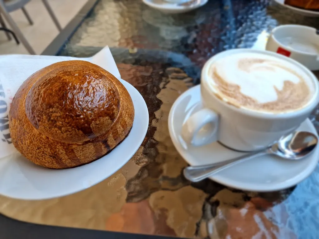 Noemi Menavento_The People_Squinzano_review